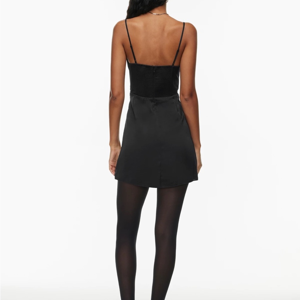 Gorgeous EUC Aritzia ‘Sunday Best’ a-line dress - Picture 3 of 6